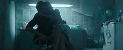 - What do you mean?
- Surprise her, - Kills on Wheels