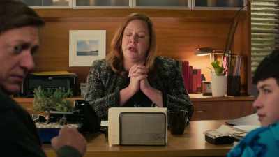 What do you need, Steve? [Sighs] - Life by Ella