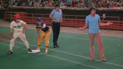 What do you say, Carmen? - The Bad News Bears in Breaking Training