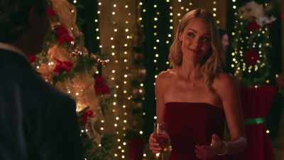 What do you say we take this
conversation to the mistletoe? - A Christmas Exchange