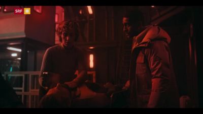 -What do you think?
-Dr. Roche. - The Swarm