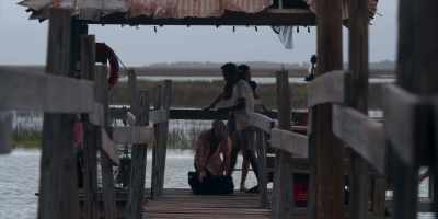 - What do you think it is?
- Gotta be money, right? - Outer Banks