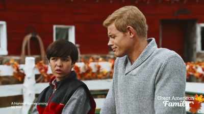 - What do you think it is?
- I don't know, let's see. - A Harvest Homecoming