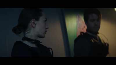 What do you think he says?
- Probably something that will hurt you. - The Vigilante