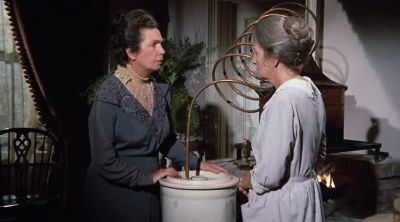 -What do you think, Sister?
-I don't know. - The Waltons