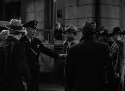 What do you want here?
- I'm Sam Spade. Tom Polhaus phoned. - The Maltese Falcon