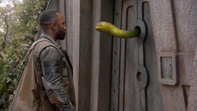 -What do you want?
-Yaphit, it's me, John. - The Orville