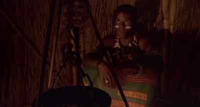 - What do you wish?
- To buy voodoo. - The Vault of Horror