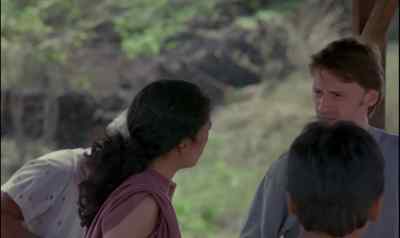 - What does "corre, corre" mean?
- What? - Carla's Song