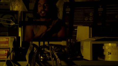 - What does it look like?
- It's a breaker box. - Lost