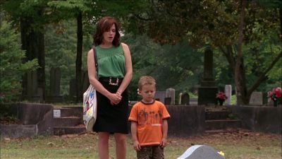 What does it say,mama? - One Tree Hill