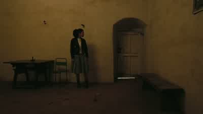What does she know? - One Battle After Another