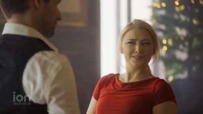 - What does the great Lukas
Hofbauer have planned now? - Best Christmas Ball Ever!