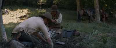 What does this Warm have
that's so interesting? - The Sisters Brothers