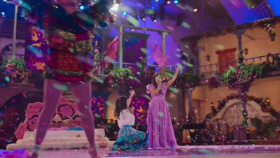 ♪ What else can I do? ♪ - Encanto at the Hollywood Bowl