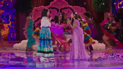 ♪ What else can I do? ♪ - Encanto at the Hollywood Bowl