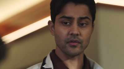 - What else, Harvard?
- If he has a clot, - The Resident