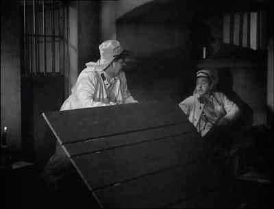 - What?
- Get in there. - The Flying Deuces