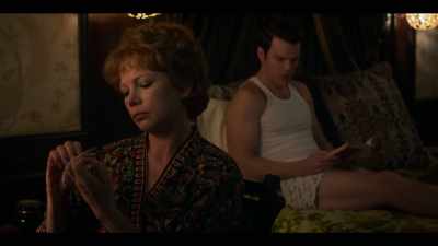 -What happened to 11:00?
-12:00 was our compromise. - Fosse/Verdon