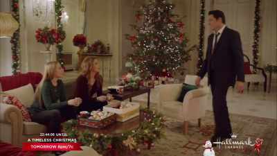 - What happened?
Are you okay? - Christmas in Vienna