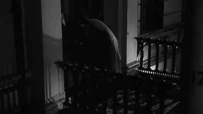 - What happened, chum?
- He went up there. I think it's Gregory. - Nowhere to Go