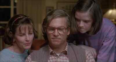 - What happened, Daddy?
- You fell off the balcony. - The Vanishing