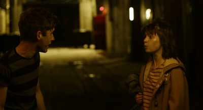 What happened?!
- (Eddie whimpers) - Dating Amber