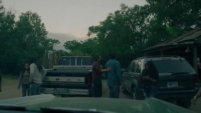 -What happened here?
 -Somebody got shot. - Longmire