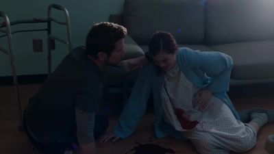 - What happened?
- I fell. - The Resident