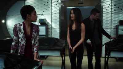 - What happened?
- Is there anyone left? - Nikita