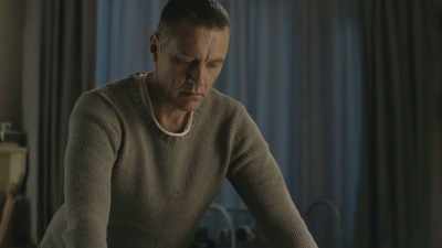 - What happened?
- It's Juanes! - Bordertown
