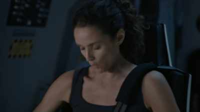 - What happened?
- Just a little complication, - The Ark