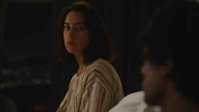 What happened last night? - The White Lotus