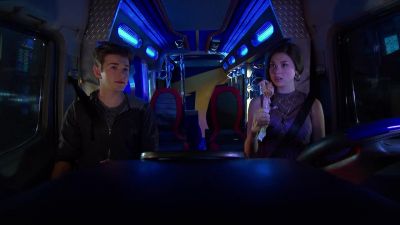 - What happened to my turkey leg? - The Thundermans