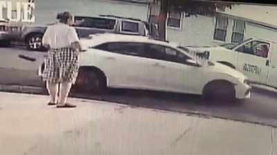 What happened was one
of the cars pulled over - Neighborhood Wars
