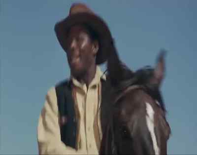 What happened?
Somebody close the back door? - Buck and the Preacher
