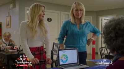 What happened to
"It's just a little contest"? - The Christmas Contest