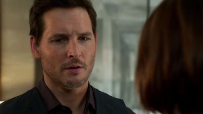 What happened to you, Leslie? - Supergirl