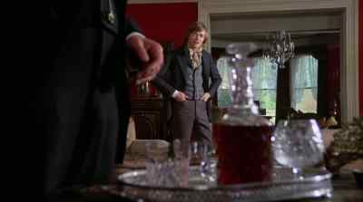 - What is happening to her? - Dracula