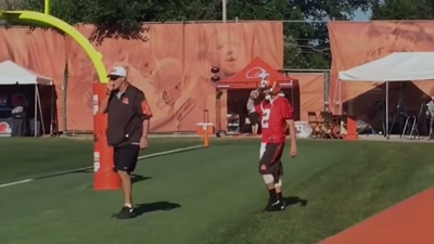 What happens - Untold: Johnny Football