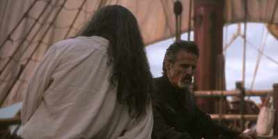 - What happens to you?
- I'm not even here. - Our Flag Means Death