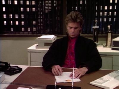 What happens if your
Faraday cage doesn't work? - MacGyver