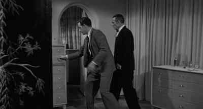 What have you done
with Mrs. Archer? - Attack of the 50 Foot Woman