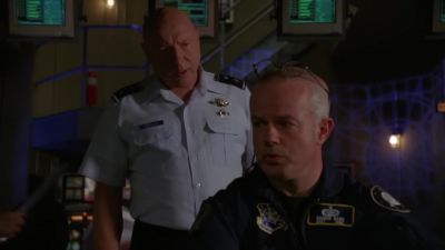 - What have we got?
- It's SG-1's code, sir. - Stargate SG-1