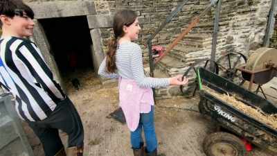 What have you got? Yes! Chocolate
eggs. Chocolate eggs? How many? - Our Yorkshire Farm