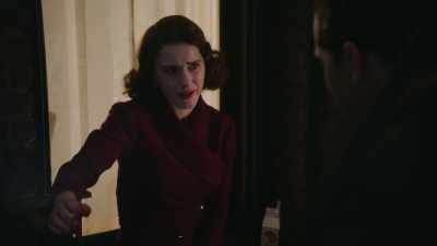 - What?
- He didn't look that big, - The Marvelous Mrs. Maisel