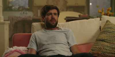 - What if he's really sick?
- [groans] - Clifford the Big Red Dog