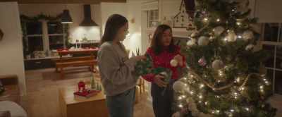 What? I can't remember the
last time you had a girlfriend. - Last ExMas