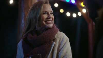 - What?
- I-I-I don't mean to pry. - Cloudy with a Chance of Christmas
