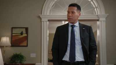 WHAT I THINK IS HE COULD USE
SOME TRAINING, SIR. - Tyler Perry's The Oval